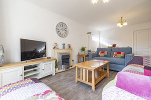 Lounge/Diner- click for photo gallery